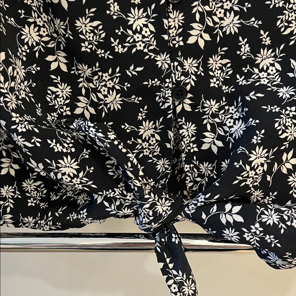 Black Floral Tie-Front Blouse with Ruffle Cuffs - Picture 4 of 6